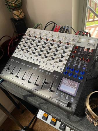 Korg Zero 8 Professional DJ Mixer and MIDI Controller 1