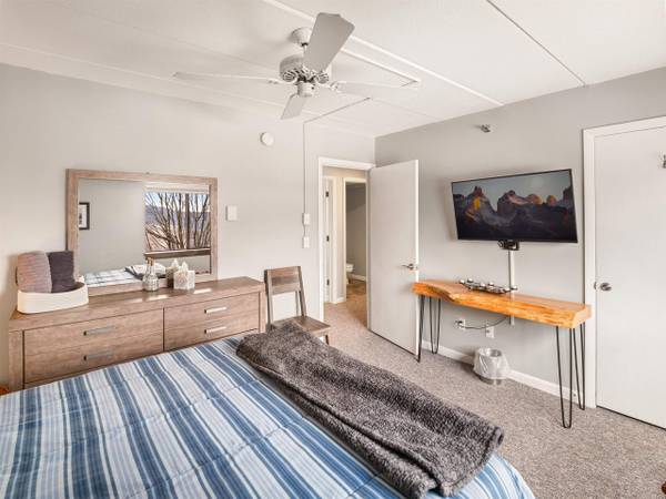 $280 / 2br - 1028ft2 - Pamper Yoursel Ski On/Ski Off Available Provided There Is Natural Snow (Killington On Mountain Codo VT)63969737942275121