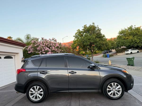 2015 Toyota RAV Limited clean title - $11,500 (San Jose)63624010297601122
