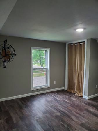 $1,490 / 2br - 650ft2 - NEWLY RENOVATED, PETS WELCOME & WE PAY UTILITIES! Betwn CMU & Downtown (Mt. Pleasant)63793453140995124