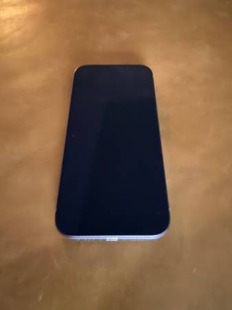 Titanium iPhone 15 pro 256gb - unlocked 1