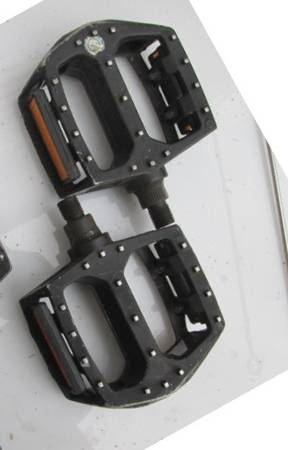 Alloy Bike Pedals - MTB, BMX, road bike, commuter, cruiser 1