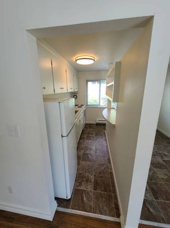 $2,110 / 2br - 783ft2 - Lovely Two Bedroom Unit in Queen Anne! (Queen Anne / Seattle)63814661108481123