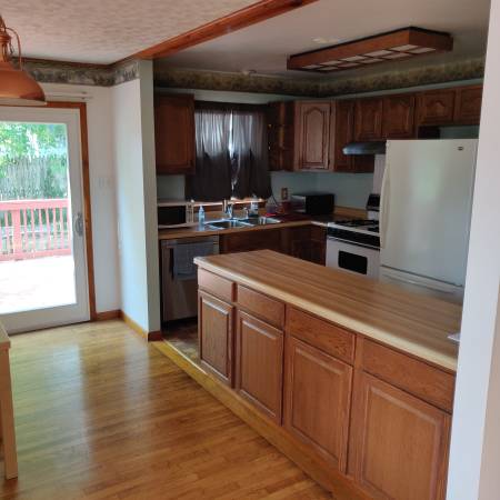 $349,900 / 4br - 1872ft2 - 4bedroom 2 bath 2 driveways (Bordentown)63676363580545122