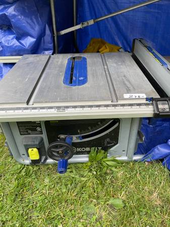 Kobalt 10-in 15-Amp Portable Benchtop  Table Saw 1