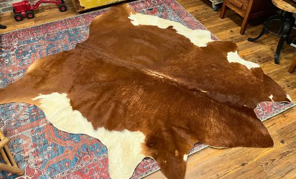 IKEA KOLDBY Cowhide Rug - Large - household items - by owner