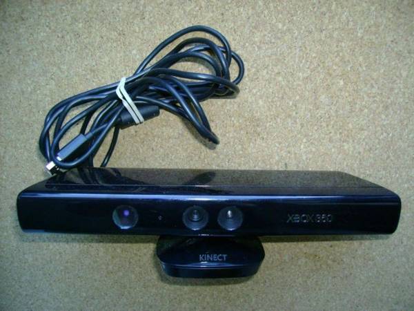 XBOX 360 Kinect Sensor 1