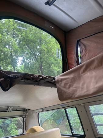Furgoneta VW Westfalia de 1973 - $18,000 (Cornwall)63622639792897124