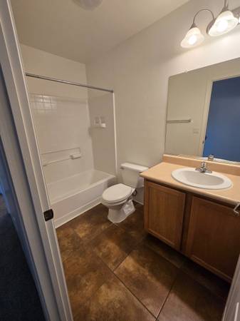 $1,860 / 4br - 1950ft2 - One Place Many Things63993367128067124