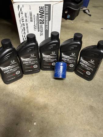NEW Genuine Honda Full Synthetic SAE 0W-20 Motor Oil & Filter 1