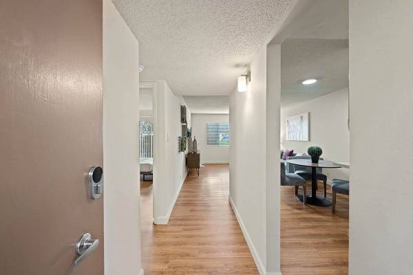 $2,300 / 1br - 585ft2 - On-site maintenance, Dishwasher, Self-Cleaning Ovens (fremont / union city / newark)63824665193987121