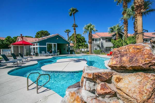 $1,435 / 2br - 1027ft2 - Separate dining area, 24-hour package lockers, Playground63907025845762122