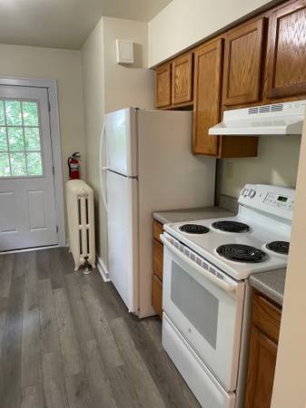$900 / 2br - Recently Remodeled two bed room, Beechview (Beechview)64013367507714121