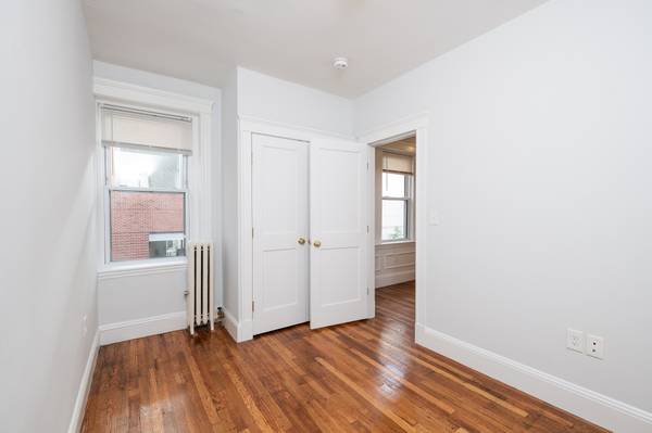$3,075 / 2br - Worthington St 2 Bed Mission Hill63690793530497123