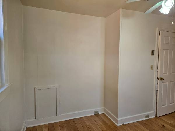 $1,600 / 1br - A block from downtown, 1st Floor (Burlington)63969738481283124