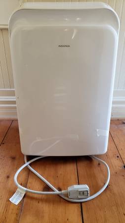 Air Conditioner, Portable (INSIGNIA) NEW 1