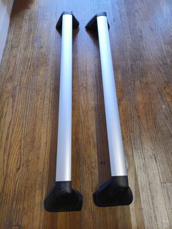Subaru Crossbar Set- Fixed (4 Door) 1