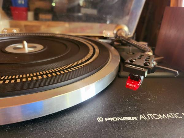 Pioneer PL-514 Record Player – Belt-Drive Turntable - $300 (Bonham)63443666677379123