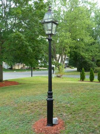 Replica #1 Cast Iron Lamp Post 1