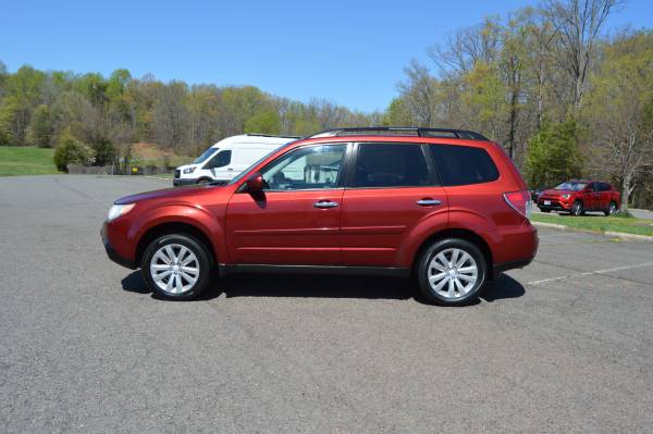 2011 Subaru FORESTER 2.5X PREMIUM AWD LOW MILES - $7,999 (MANASSAS)63439999367169124