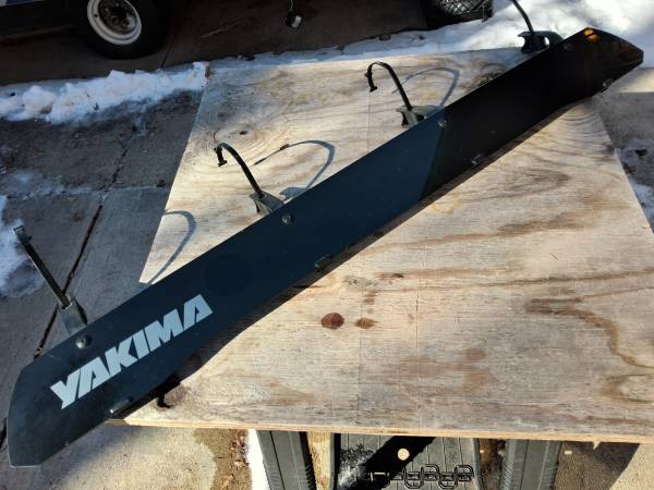 Yakima WindShield, 30" or 40" 1