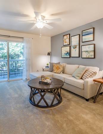 $1,380 / 1br - 706ft2 - 9' Ceilings, Basketball Court, Fitness Center (8650 Northeast Trailwalk Drive, Hillsboro, OR)63831397787011123
