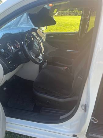 2013 Dodge Caravan - $7,500 (Koloa)63617613912579121
