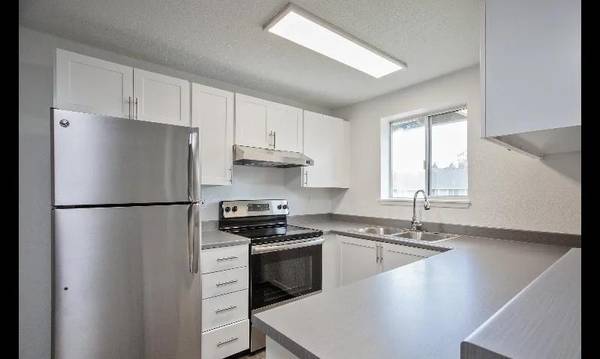 $1,966 / 2br - 825ft2 - 24  hour fitness center, Spacious 1-, 2- and 3- bedroom homes63672529967107123