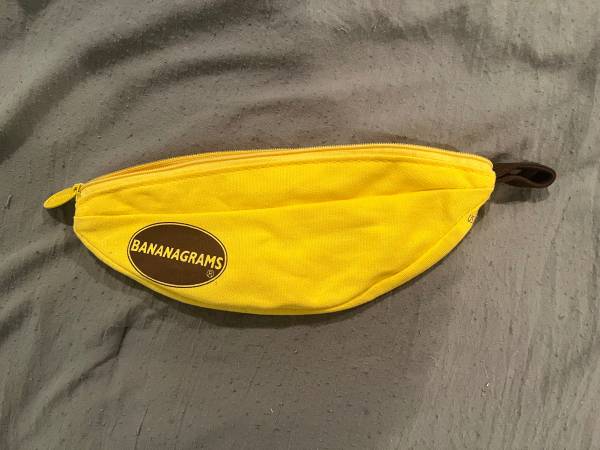 Bananagrams storage bag 1