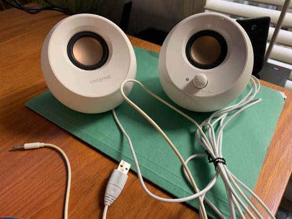 Creative PC Speakers 1