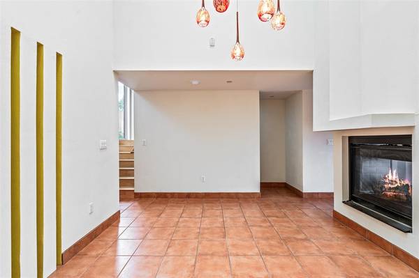 $3,500 / 3br - 2500ft2 - FOR LEASE.  Large Zocalo Condo (Santa Fe)63659901115777122