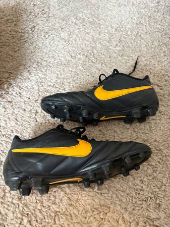 2013 nike soccer cleats