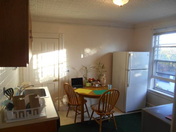 $990 / 1br - VICTORIANO DE ALTA GAMA, Balcón, Vistas, Zona Increíble, APARCAMIENTO PRIVADO (Rye, NY)63854290635267121