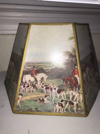 Horses Dogs Fox Hunt Lamp 1