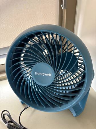Portable Desk Fan 1