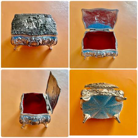 60 year old jewelry / treasure box 1