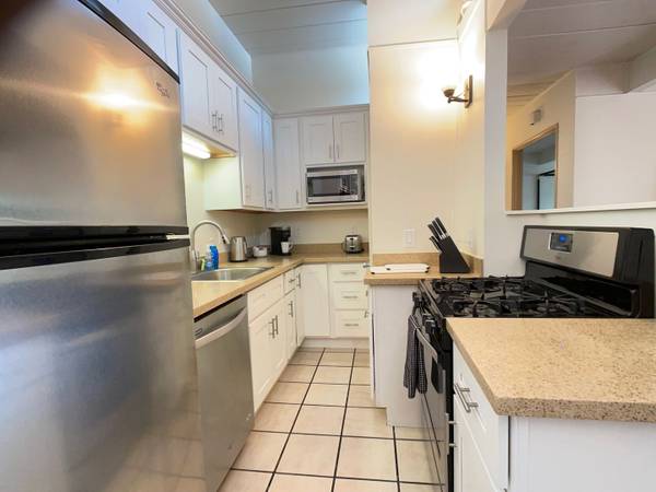 $2,850 / 1br - 700ft2 - 700 sq ft 1 bed / 1 bath with private yard available now! (palo alto)63836554271233123