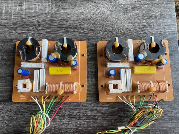 JBL LX-44 Crossovers 1