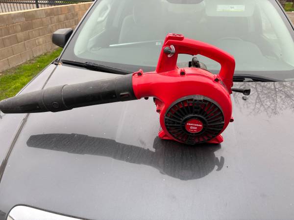 Gas Craftsman leafower 1