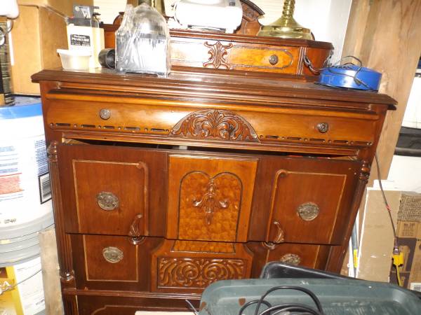 1930's Classic Dresser 1