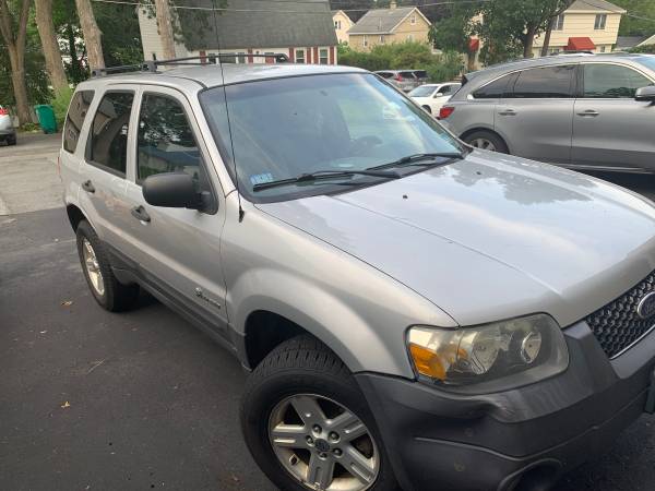 2006 Ford Escape Hybrid - $1,300 (Woburn)63618139567747120