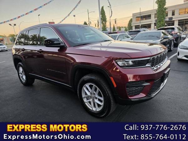 2023 Jeep Grand Cherokee Laredo 4x4  GUARANTEE APPROVAL!! 1
