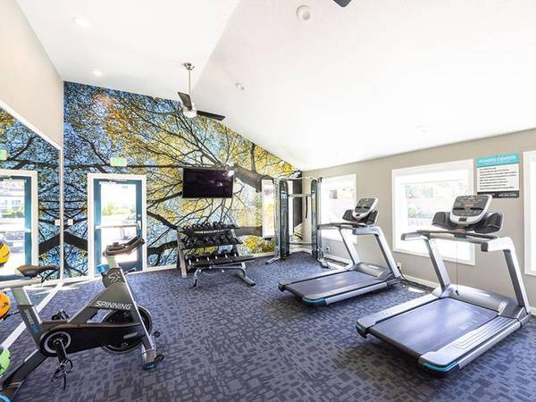 $1,749 / 2br - 975ft2 - Apartamento de 2 habitaciones y 2 baños cerca de comida, supermercado y entretenimiento. (Cascade Park)63777362790273123