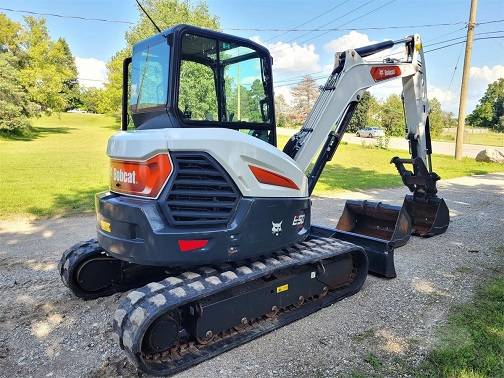 Gently used2020BOBCAT mini excavator 1