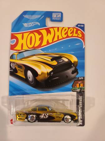 Hot Wheels Aston Martin DB4GT High-Speed Edition Super Treasure Hunt 1