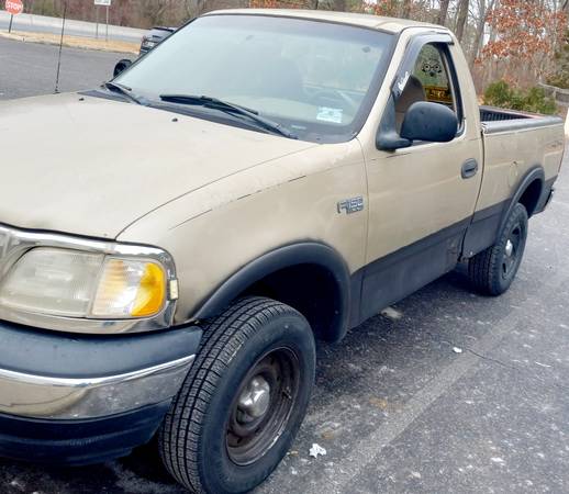 2000 Ford F150 4WD Pickup Truck 4.2L V6 Runs & Drives AC 1