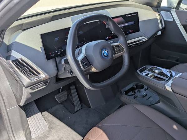 2022 BMW iX AWD Tracción en las Cuatro Ruedas Eléctrico xDrive50 SUV - $49,900 (Bentley Newport Beach)63623948820481123