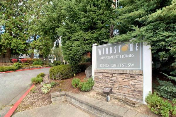 $1,495 / 1br - 605ft2 - Some Utilities Included, Ceiling Fan, Dishwasher, Resident Clubhouse (Everett)63808131190659123