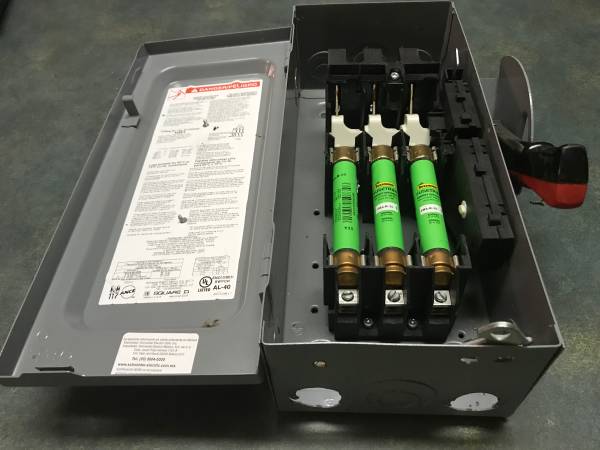 Square D Heavy Duty Safety Switch 1