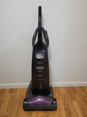 Vacuum Cleaner Kenmore Upright with direct drive + HEPA 1